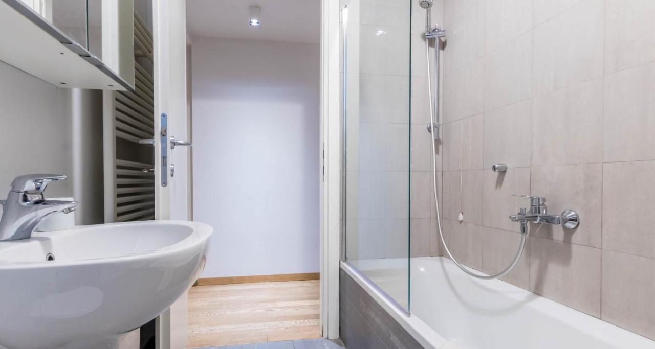 Joivy Apt For 6 With Big Terrace In Milan Centro Storico Экстерьер фото